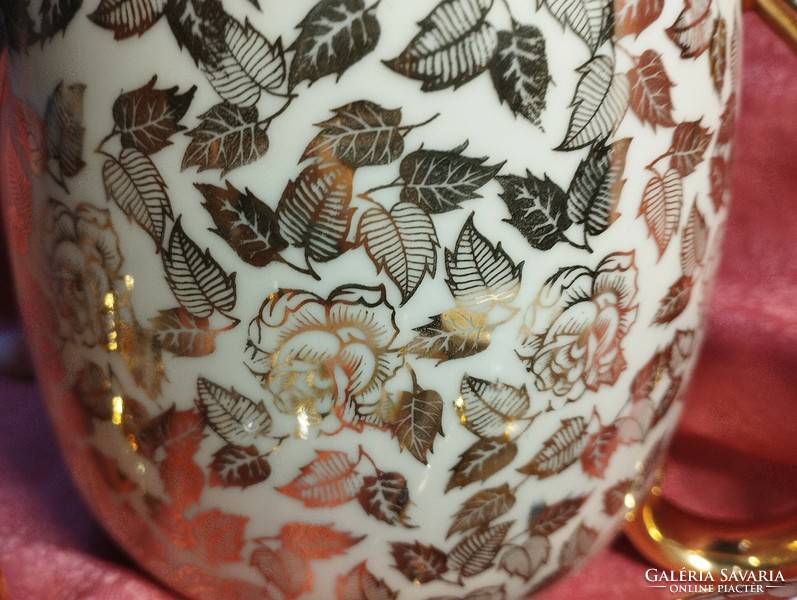 Gyönyörű Creidlitz porcelán kínáló , kiöntő, cukortartó, tejszínes