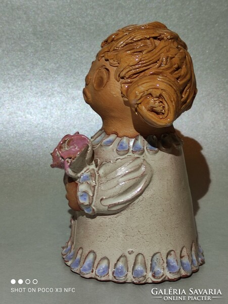 Antalfiné Szente Katalin Ask ceramic girl with a bouquet of flowers