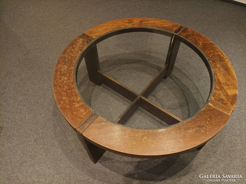 Art deco round table