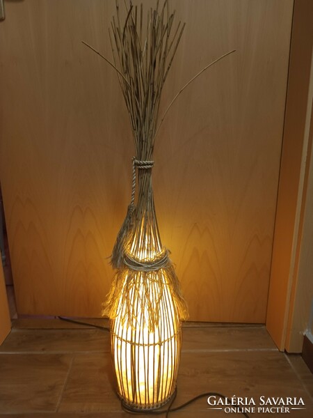 Straw table lamp design negotiable