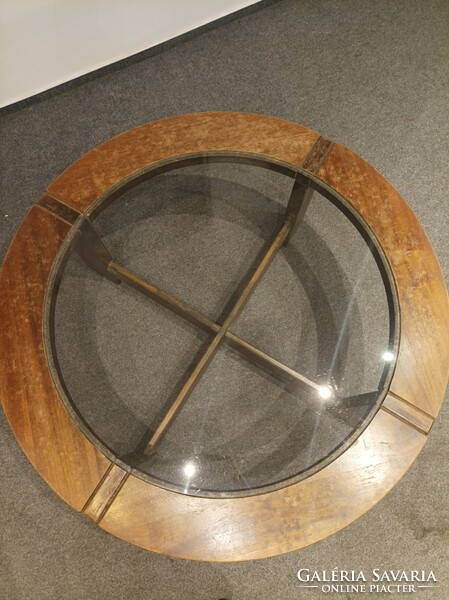 Art deco round table