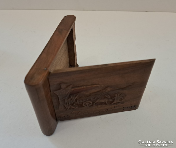 Prisoner of war work, wooden tobacco holder