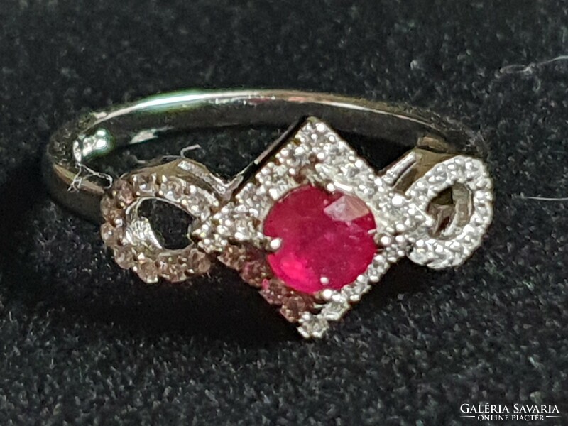 Beautiful! Ruby jewelry set in 925 marked silver socket