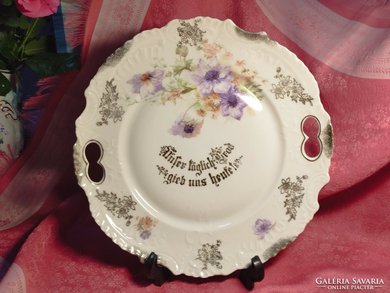 Beautiful porcelain serving bowl, centerpiece