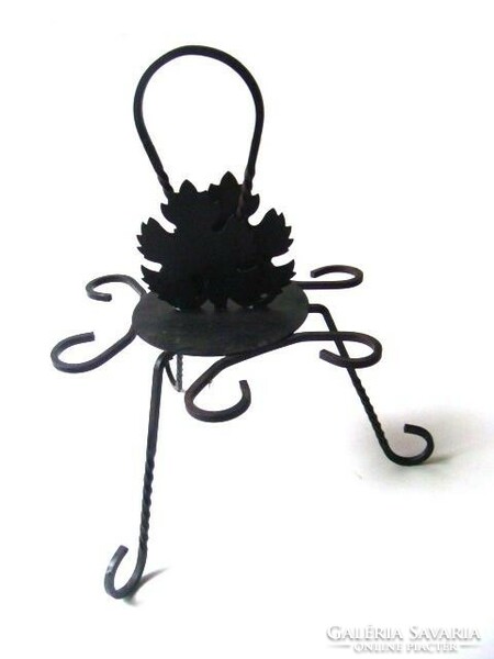 Wrought iron screw cup holder with grape leaf decoration ... Nice