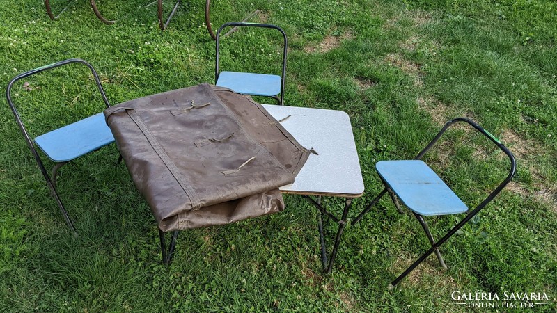 Folding retro children's camping set