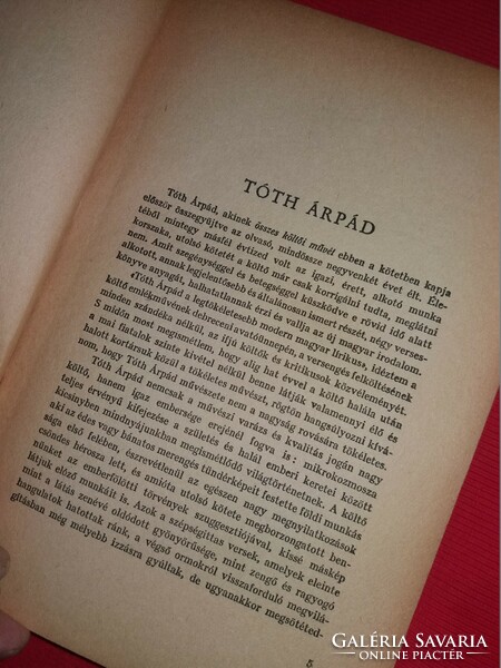 Antique 1940 cc. Edited by Lőrinc Szabó, all the poems of Árpád Tóth are according to the pictures atheneum