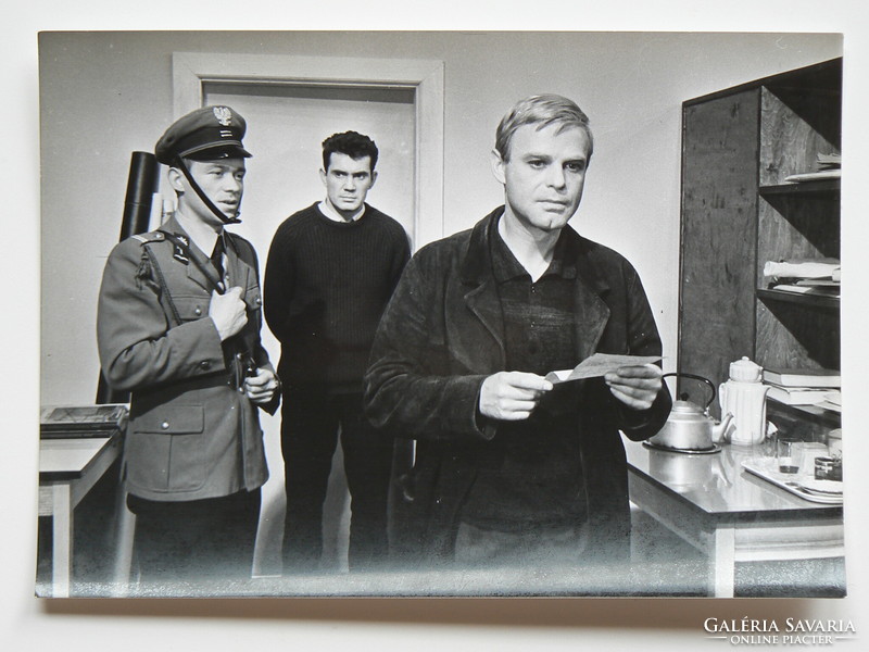 POLSKI FILM WARSZAWA, "A KATASZTRÓFA" 1968. NYOLC darab LENGYEL FILMFOTÓ (13X18 cm) egyben.