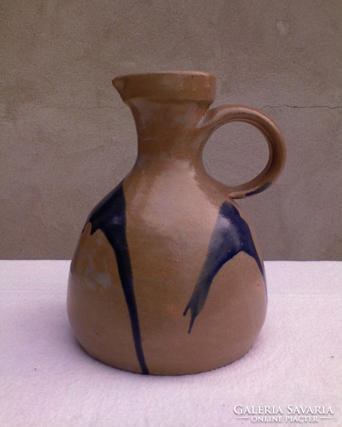 Ceramic vase with marked cubes