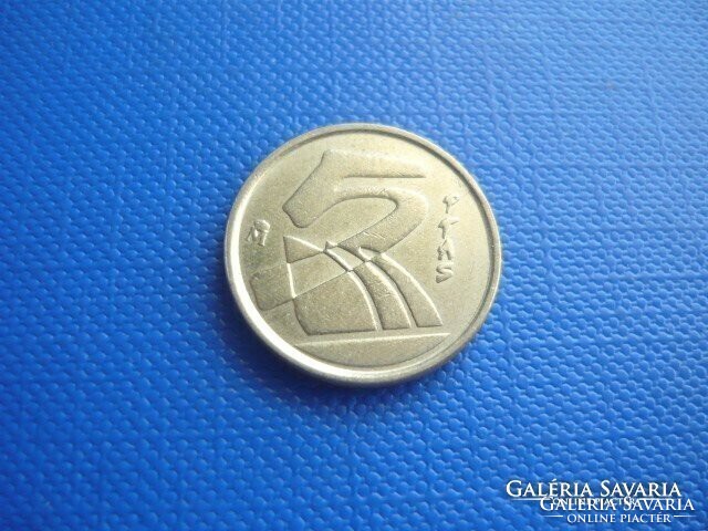 Spain 5 pesetas 1990