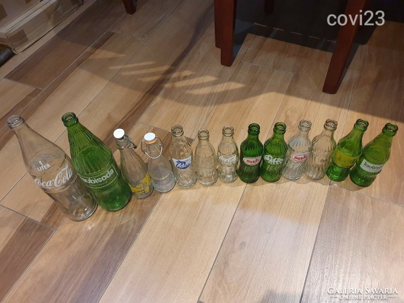 11 retro soda bottles in very nice condition, only one! Decoration creative catering #1