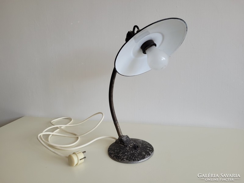Régi gégecsöves műhelylámpa zománc búrás vintage asztali lámpa