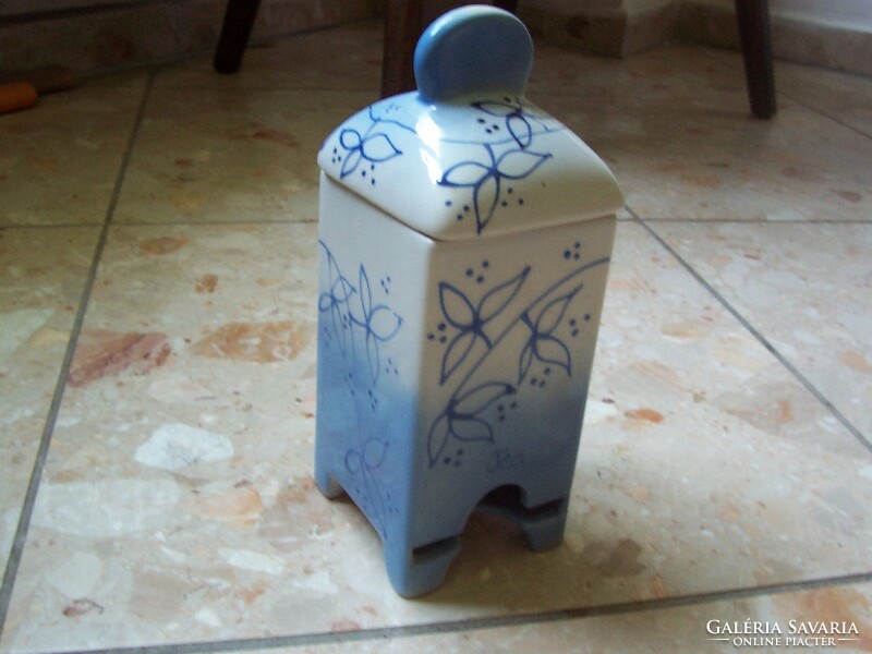 Rare!Teafilter holder dispenser, practical, beautiful piece marked