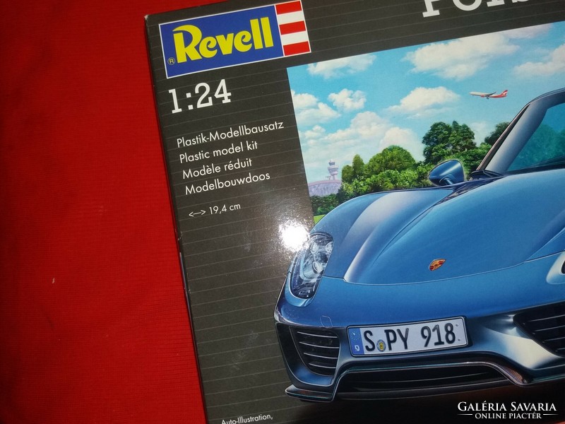 Quality revell porsche - 918 spyder model kit set with model car box 1:24 according to the pictures
