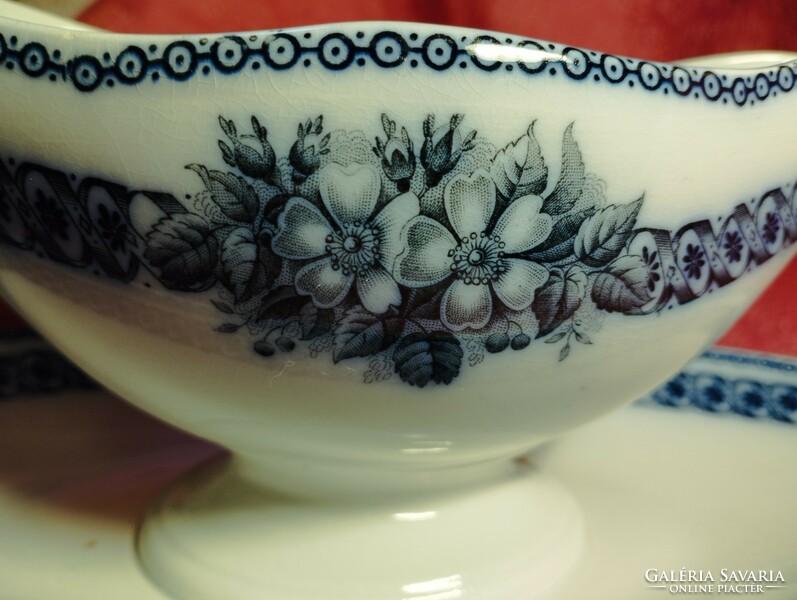 Gyönyörű, antik porcelán szószos tál