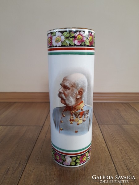 Ferenc József porcelán váza