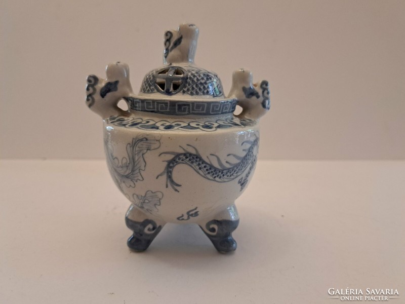 Chinese covered porcelain