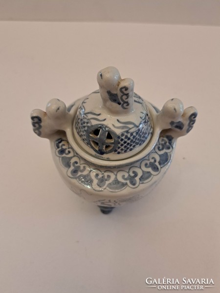 Chinese covered porcelain