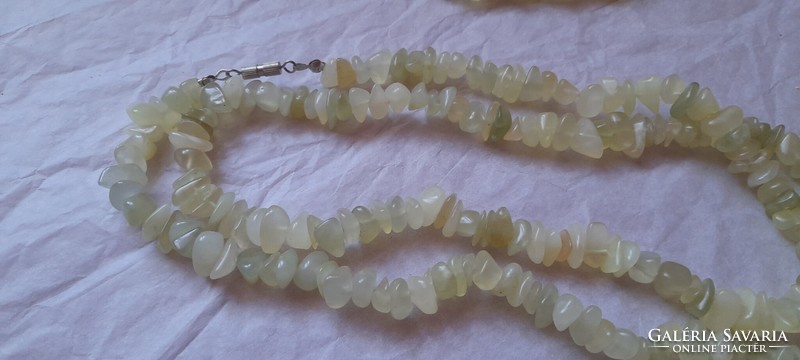 Beautiful mineral necklace and bracelet set