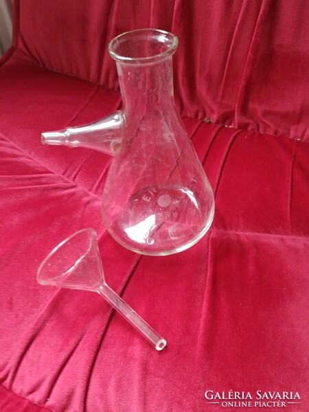 Glass 250 ml, measuring device, flask, small glass funnel for sale!