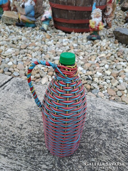 About 2 liter demisson debizson glass braided collector's beauty for wine and drink