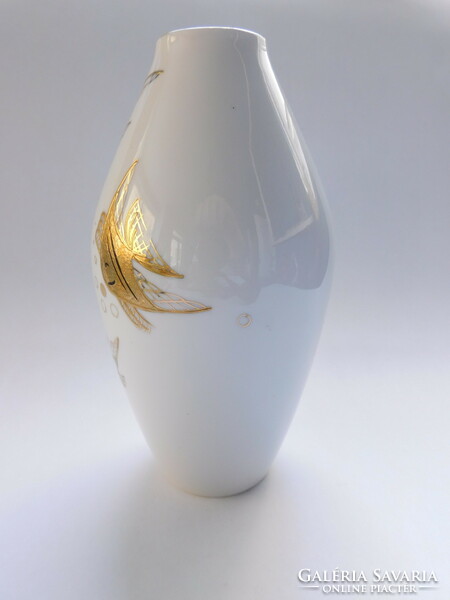 Wallendorfi  kézzel festett  aranyhalas váza