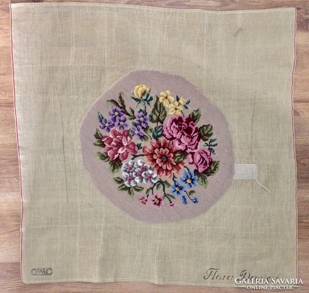 Gobelin embroidery decorative pillow