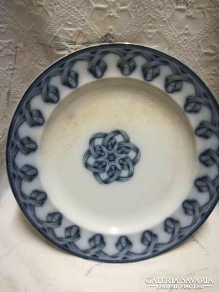 Antik lapos tányér