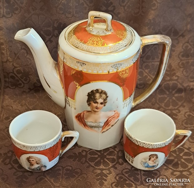 Antique coffee pot and two cups (m4004)