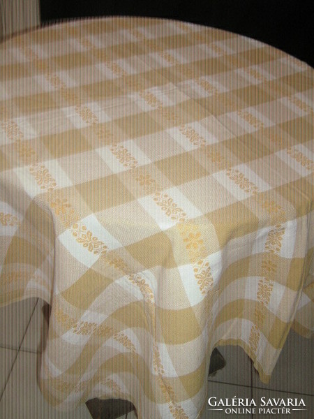 Retro floral cappuccino-white checkered tablecloth