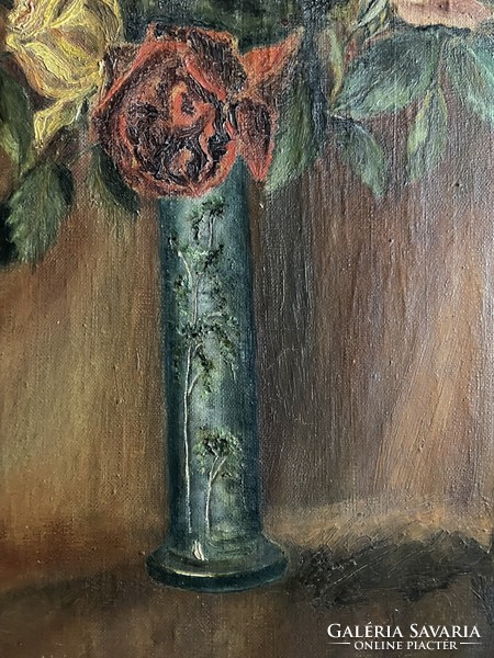 Heaps like this: roses in a vase