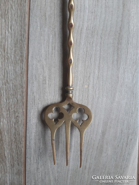 Wonderful antique copper fork (bulldog, 50 cm)