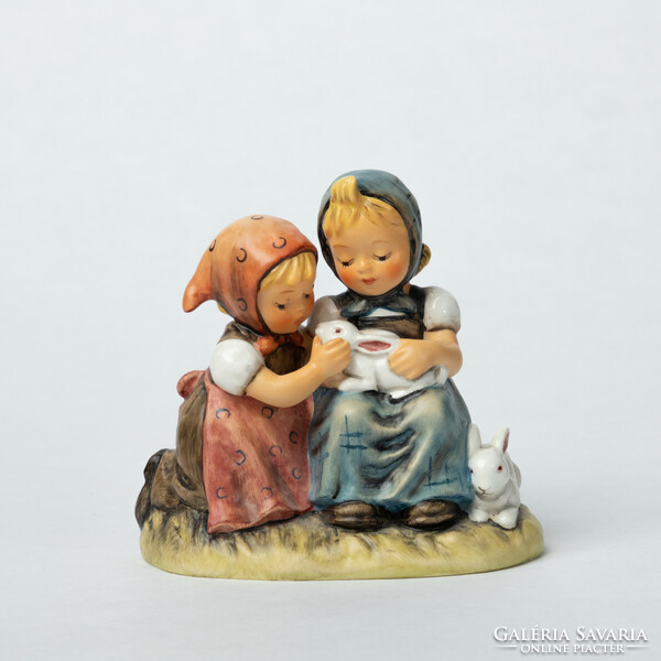 Goebel hummel +easter time+ porcelain statue (model 384) in perfect condition from 1971