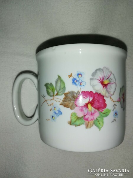 Zsolnay mug with petunia pattern
