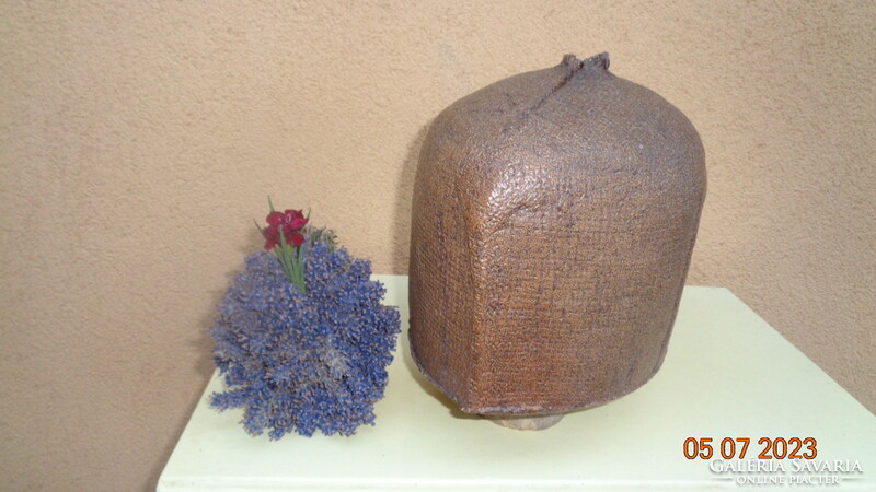 Brutalist, modern style vase, 27 x 25 x 17 cm