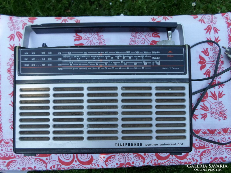 Telefunken partner universal 501, retro German radio (German, 1970s)