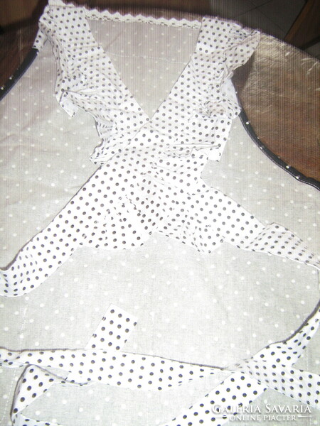 Beautiful vintage black and white polka dot lace ruffled pocket apron