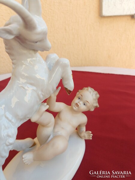Wallendorf putto with climbing goat...Flawless!