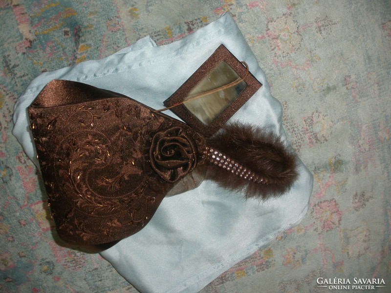 Silk clutch bag with real fur