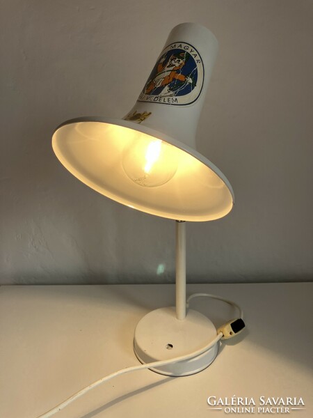 Fehér színű, gégecsöves retró asztali lámpa (Szarvasi ?) - Lámpa
