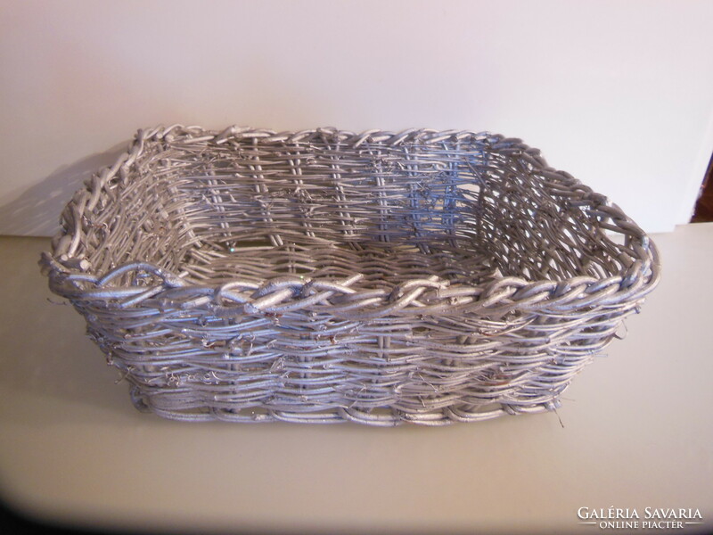 Basket - new - shiny - 32 x 27 x 12 cm - cane - thick - strong - quality