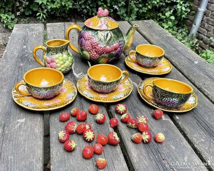 French majolica miracle set