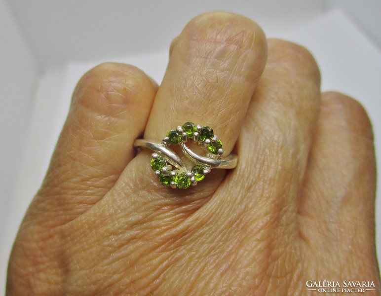 Beautiful old silver ring with peridot stone