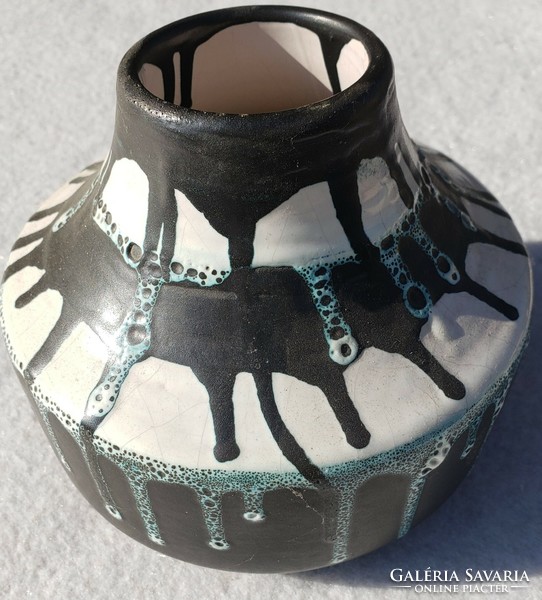 Zsuzsa Szombath: dripped glazed vase