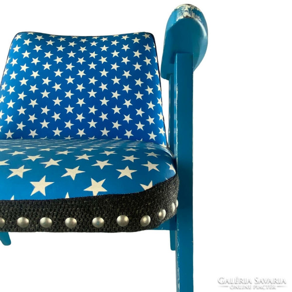 "Amerika Kapitány" retro kék csilalgos fotel