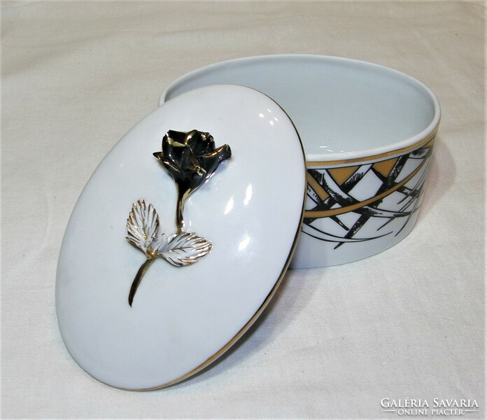 Porcelain bonbonier with rose tongs - jewelry holder