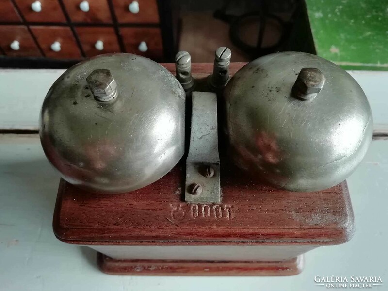 Telephone line changer, line switch from 1937, with two bells, marked as owned by the Hungarian Post Office, wooden box