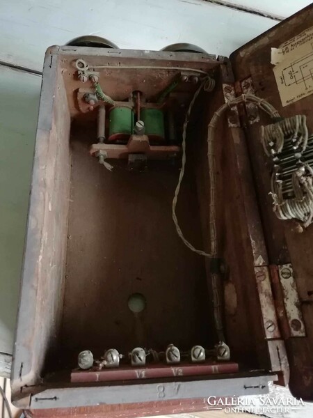 Telephone line changer, line switch from 1937, with two bells, marked as owned by the Hungarian Post Office, wooden box
