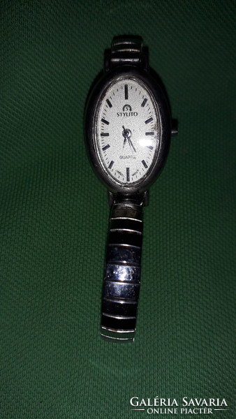 Retro stylito women's quartz, quartz wristwatch with metal spring strap, not tested according to the pictures