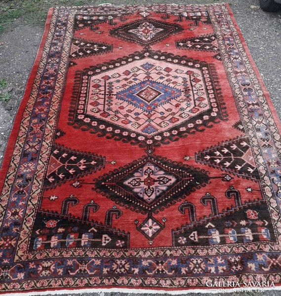 Persian carpet / hamadan - Iran.